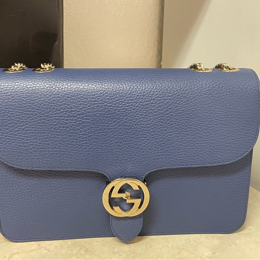 AUTHENTIC Gucci Blue Leather Shoulder Crossbody doble GG / Make Me An Offer